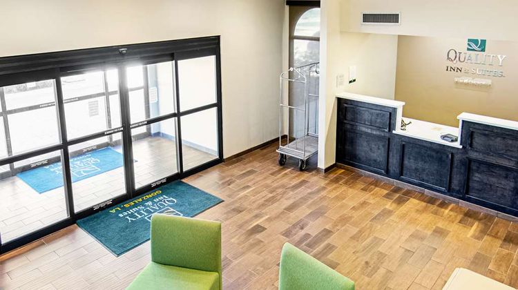 Quality Inn & Suites Gonzales Lobby