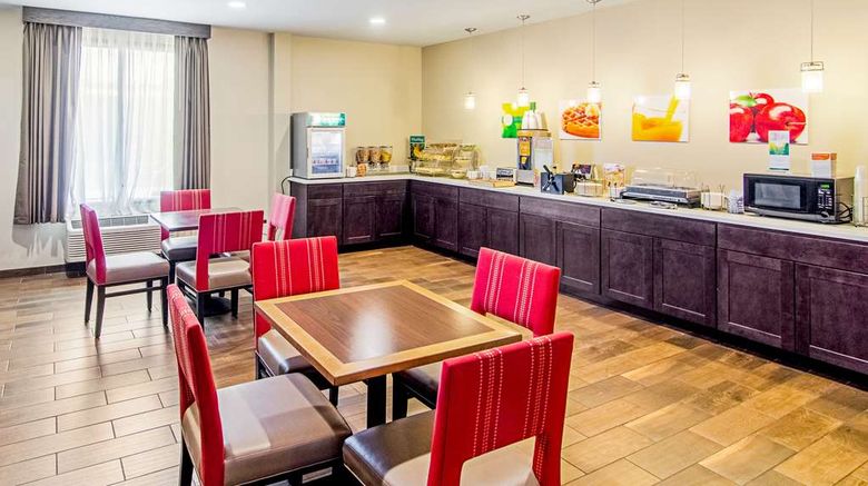 <b>Quality Inn & Suites Gonzales Restaurant</b>. Images powered by <a href="https://iceportal.shijigroup.com/" title="IcePortal" target="_blank">IcePortal</a>.