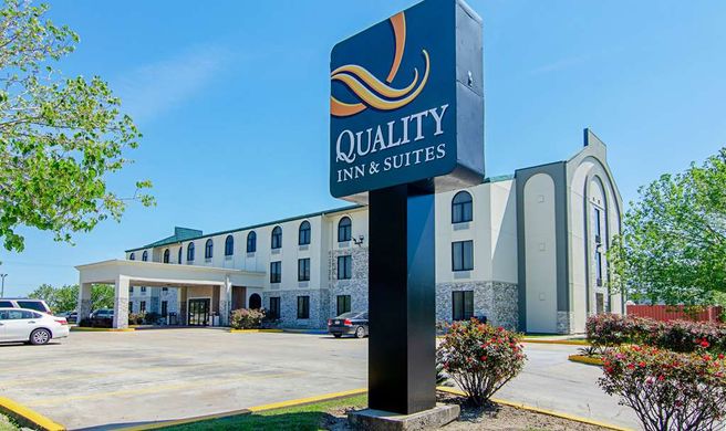 Quality Inn & Suites Gonzales Exterior