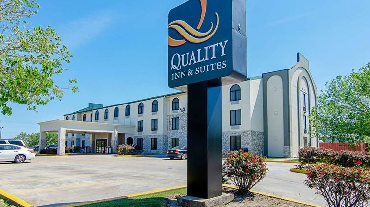 Quality Inn & Suites Gonzales Exterior