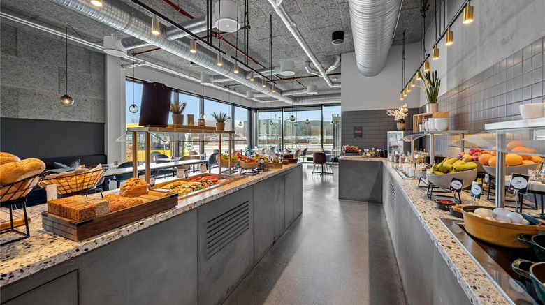 <b>Comfort Hotel Porsgrunn Restaurant</b>. Images powered by <a href="https://iceportal.shijigroup.com/" title="IcePortal" target="_blank">IcePortal</a>.