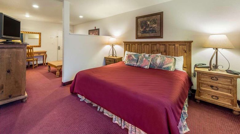 <b>Rodeway Inn, Decatur Suite</b>. Images powered by <a href="https://iceportal.shijigroup.com/" title="IcePortal" target="_blank">IcePortal</a>.