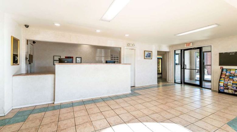 <b>Rodeway Inn, Decatur Lobby</b>. Images powered by <a href="https://iceportal.shijigroup.com/" title="IcePortal" target="_blank">IcePortal</a>.
