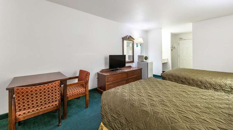 <b>Rodeway Inn, Decatur Room</b>. Images powered by <a href="https://iceportal.shijigroup.com/" title="IcePortal" target="_blank">IcePortal</a>.
