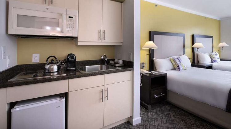 Arya Hotel & Suites Coconut Grove Room