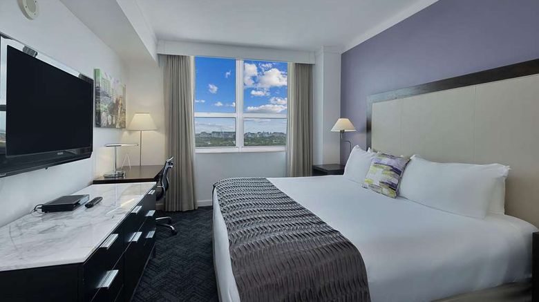 <b>Arya Hotel & Suites Coconut Grove Suite</b>. Images powered by <a href="https://iceportal.shijigroup.com/" title="IcePortal" target="_blank">IcePortal</a>.