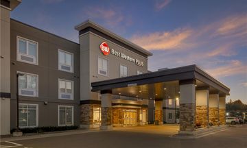 Best Western Plus Isanti