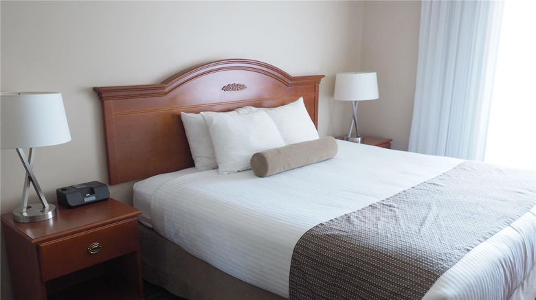 <b>Ramada by Wyndham Campbell River Room</b>. Images powered by <a href="https://iceportal.shijigroup.com/" title="IcePortal" target="_blank">IcePortal</a>.