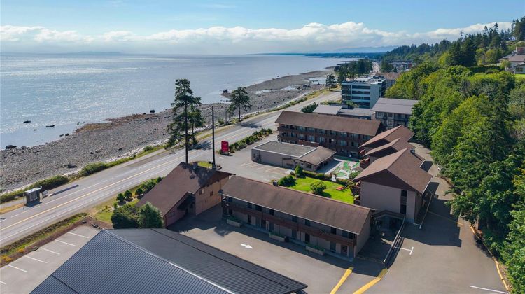 Ramada by Wyndham Campbell River Exterior