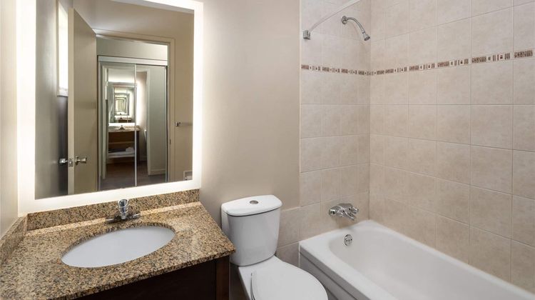 Ramada by Wyndham Campbell River Suite