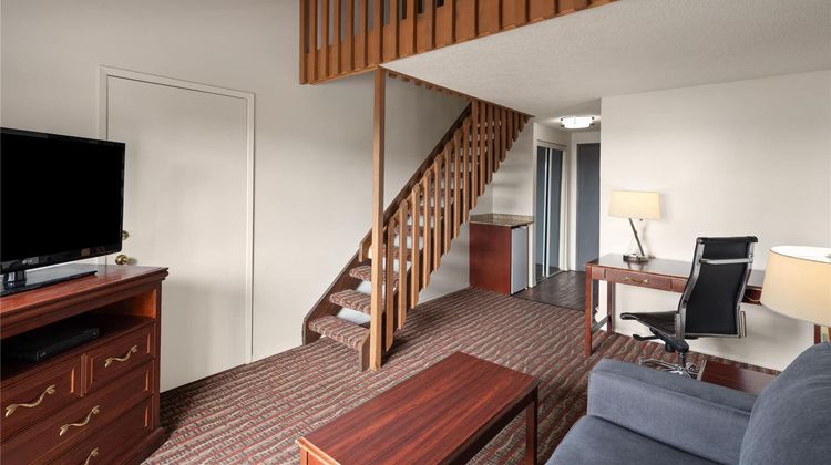 Ramada by Wyndham Campbell River Suite