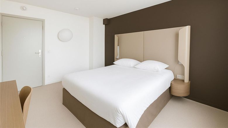 <b>Campanile Fontainebleau Room</b>. Images powered by <a href="https://iceportal.shijigroup.com/" title="IcePortal" target="_blank">IcePortal</a>.