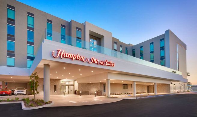 Hampton Inn/Stes Anaheim Resort Conv Ctr Exterior