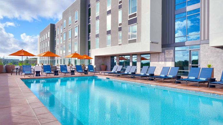 <b>Hampton Inn/Stes Anaheim Resort Conv Ctr Pool</b>. Images powered by <a href="https://iceportal.shijigroup.com/" title="IcePortal" target="_blank">IcePortal</a>.