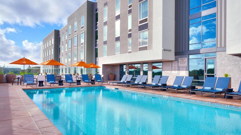 <b>Hampton Inn/Stes Anaheim Resort Conv Ctr Pool</b>. Images powered by <a href="https://iceportal.shijigroup.com/" title="IcePortal" target="_blank">IcePortal</a>.