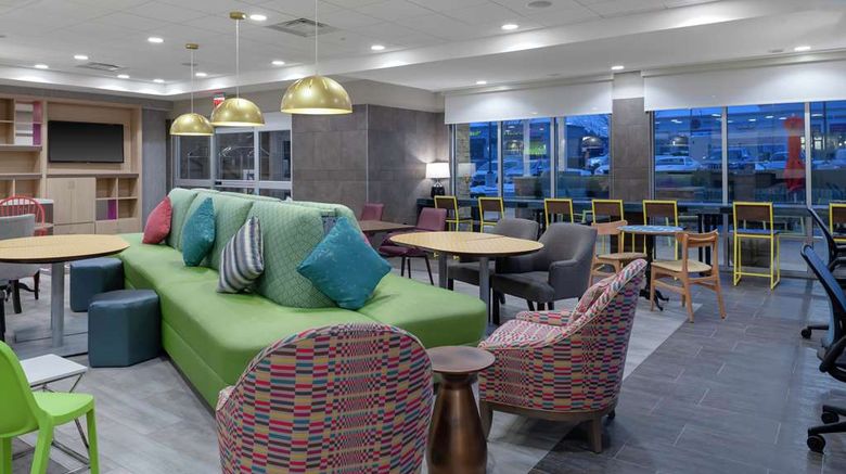 <b>Home2 Suites Denver South Centennial Apt Lobby</b>. Images powered by <a href="https://iceportal.shijigroup.com/" title="IcePortal" target="_blank">IcePortal</a>.