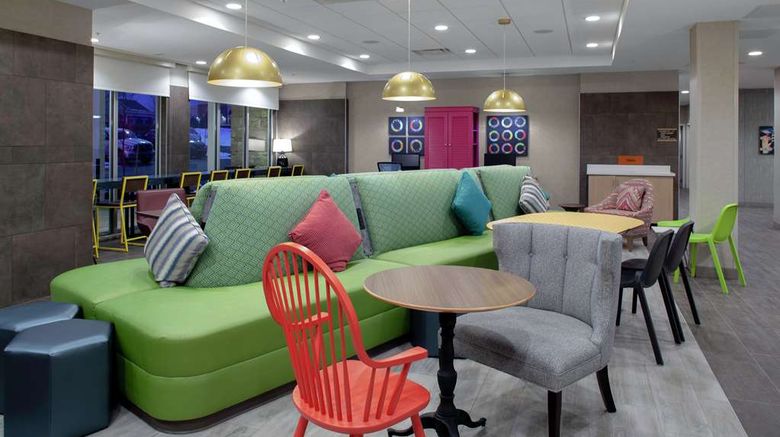 <b>Home2 Suites Denver South Centennial Apt Lobby</b>. Images powered by <a href="https://iceportal.shijigroup.com/" title="IcePortal" target="_blank">IcePortal</a>.