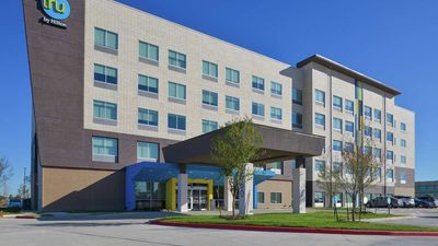 Tru by Hilton Coppell DFW Airport North