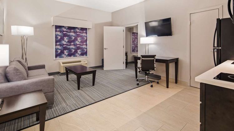 Best Western Plus Wilkes Barre-Airport Suite