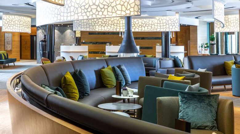<b>Radisson Blu Hotel Reussen, Andermatt Restaurant</b>. Images powered by <a href="https://iceportal.shijigroup.com/" title="IcePortal" target="_blank">IcePortal</a>.