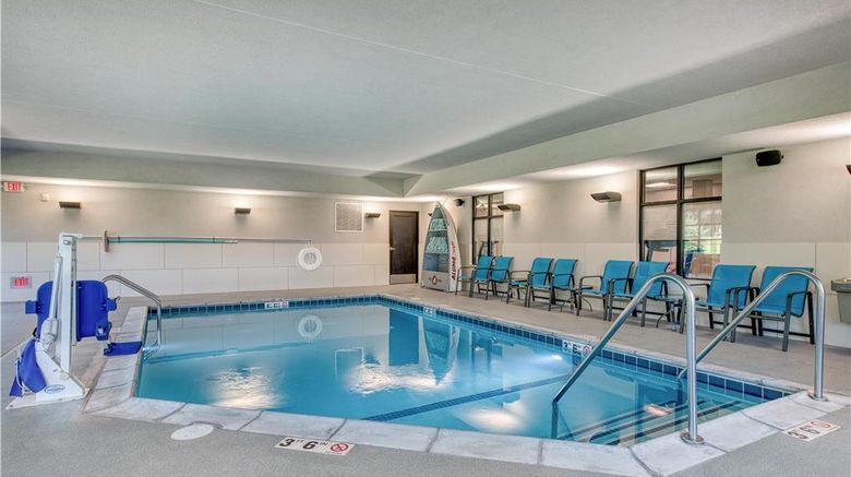 <b>Best Western Plus Saint Peter Pool</b>. Images powered by <a href="https://iceportal.shijigroup.com/" title="IcePortal" target="_blank">IcePortal</a>.