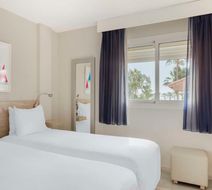 Los Amigos Beach Club Room