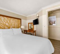 Woodford Bridge Hotel & Country Club Room