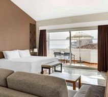 Sahara Sunset Room