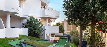Sahara Sunset Exterior