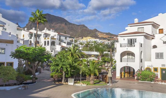 Sunset Harbour Club Exterior