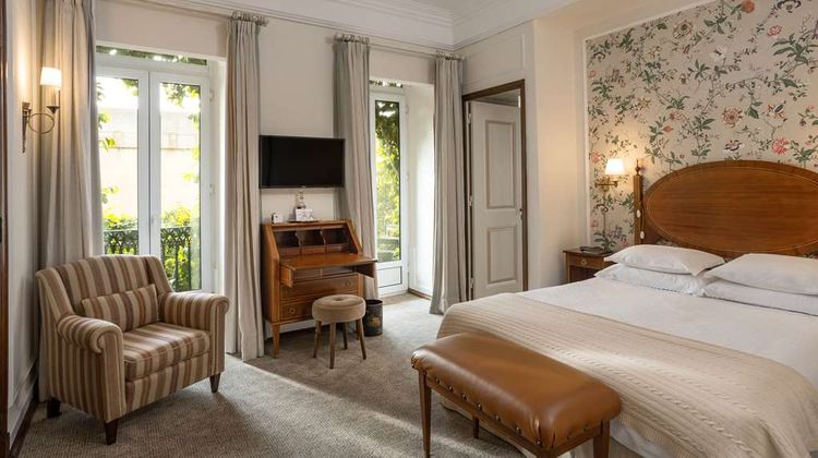 As Janelas Verdes Inn Room