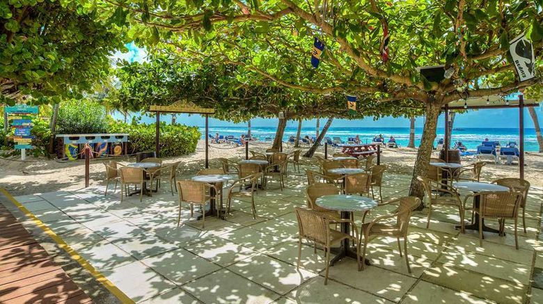 <b>Coconut Court Beach Hotel Beach</b>. Images powered by <a href="https://iceportal.shijigroup.com/" title="IcePortal" target="_blank">IcePortal</a>.