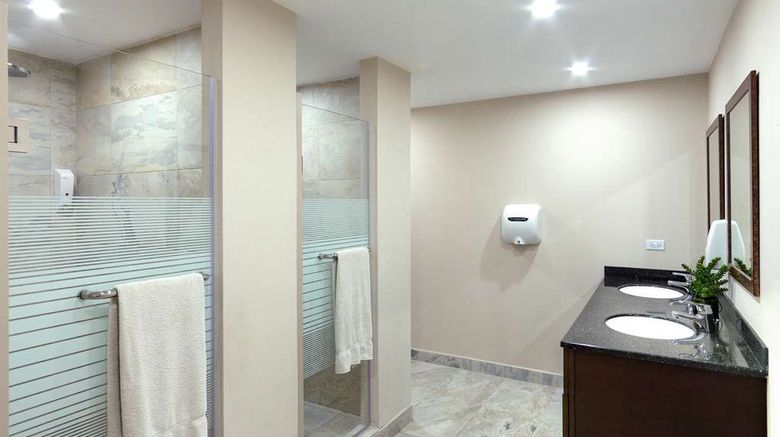 <b>Coconut Court Beach Hotel Suite</b>. Images powered by <a href="https://iceportal.shijigroup.com/" title="IcePortal" target="_blank">IcePortal</a>.