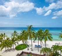 Coconut Court Beach Hotel Exterior