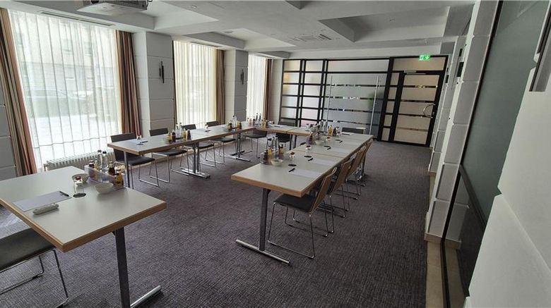 <b>K+K Hotel am Harras Meeting</b>. Images powered by <a href="https://iceportal.shijigroup.com/" title="IcePortal" target="_blank">IcePortal</a>.