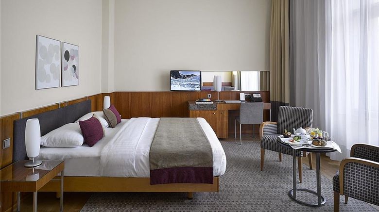 <b>K+K Hotel Central Room</b>. Images powered by <a href="https://iceportal.shijigroup.com/" title="IcePortal" target="_blank">IcePortal</a>.