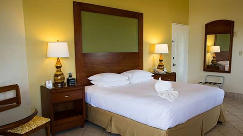 <b>Fiesta Resort Room</b>. Images powered by <a href="https://iceportal.shijigroup.com/" title="IcePortal" target="_blank">IcePortal</a>.