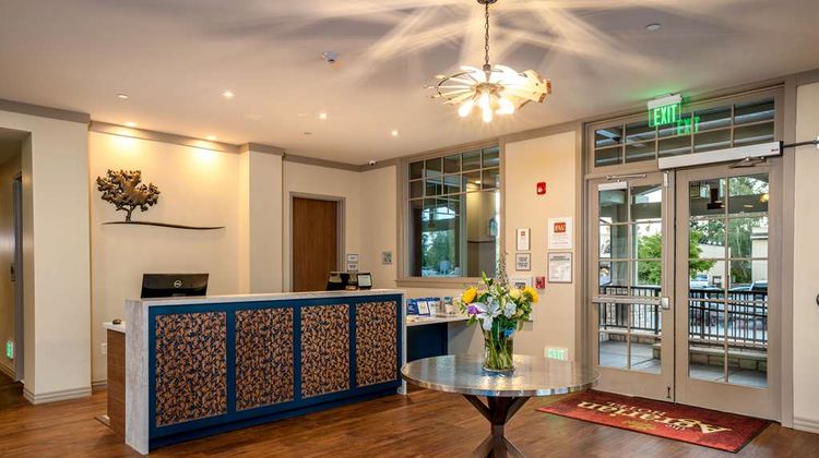 The Agrarian Hotel, BW Signature Coll Lobby