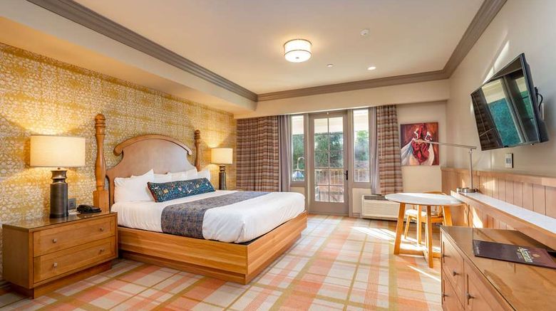 <b>The Agrarian Hotel, BW Signature Coll Room</b>. Images powered by <a href="https://iceportal.shijigroup.com/" title="IcePortal" target="_blank">IcePortal</a>.