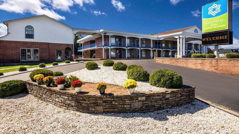 <b>SureStay by BW General Nelson Bardstown Exterior</b>. Images powered by <a href="https://iceportal.shijigroup.com/" title="IcePortal" target="_blank">IcePortal</a>.