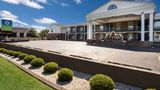 <b>SureStay by BW General Nelson Bardstown Exterior</b>. Images powered by <a href="https://iceportal.shijigroup.com/" title="IcePortal" target="_blank">IcePortal</a>.
