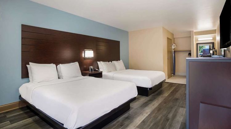 SureStay by BW General Nelson Bardstown Room