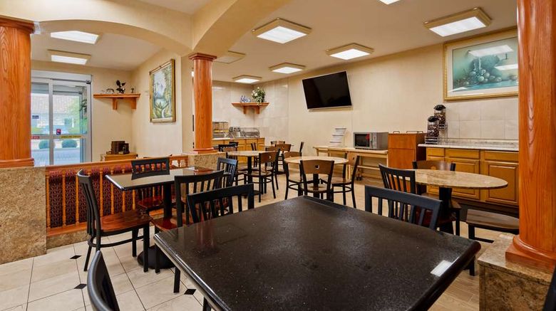 <b>SureStay Plus by Best Western Mesquite Restaurant</b>. Images powered by <a href="https://iceportal.shijigroup.com/" title="IcePortal" target="_blank">IcePortal</a>.