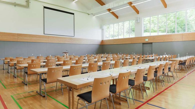 <b>Dorint Parkhotel Siegen Meeting</b>. Images powered by <a href="https://iceportal.shijigroup.com/" title="IcePortal" target="_blank">IcePortal</a>.