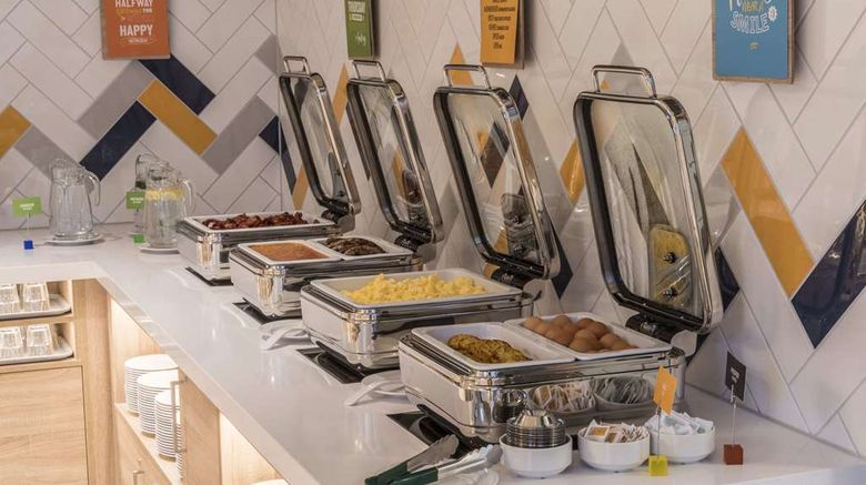 <b>Hampton by Hilton Frankfurt Airport Restaurant</b>. Images powered by <a href="https://iceportal.shijigroup.com/" title="IcePortal" target="_blank">IcePortal</a>.