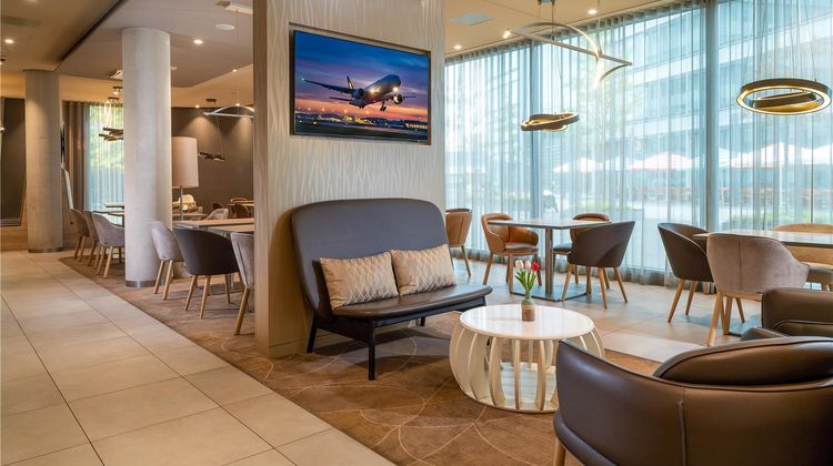 Hampton by Hilton Frankfurt Airport Lobby
