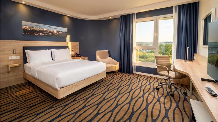 Hampton by Hilton Frankfurt Airport Room