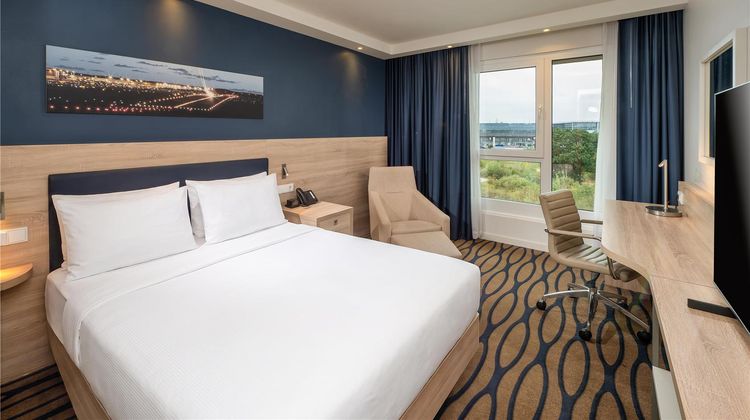 Hampton by Hilton Frankfurt Airport Room