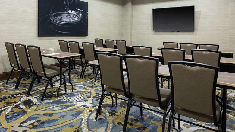 <b>Embassy Suites Grand Rapids Downtown Meeting</b>. Images powered by <a href="https://iceportal.shijigroup.com/" title="IcePortal" target="_blank">IcePortal</a>.
