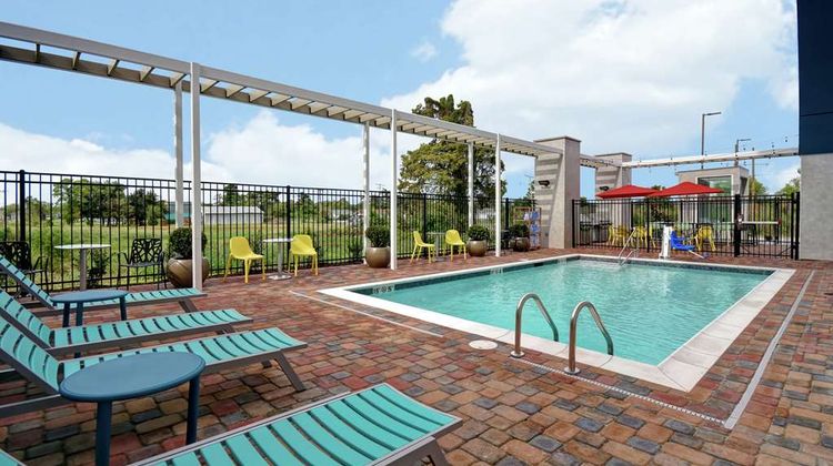 Home2 Suites by Hilton Harvey Pool